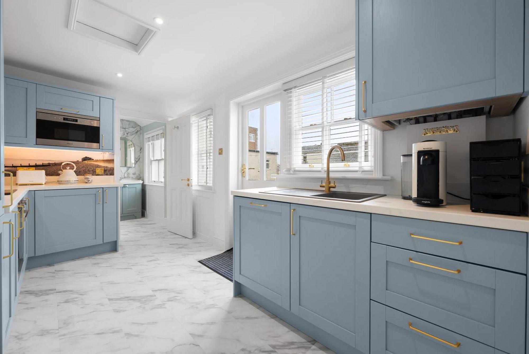 Luxury Georgian Home, Hot Tub, Sea View, Private Garden, Sleeps 6 Bognor Regis Eksteriør bilde
