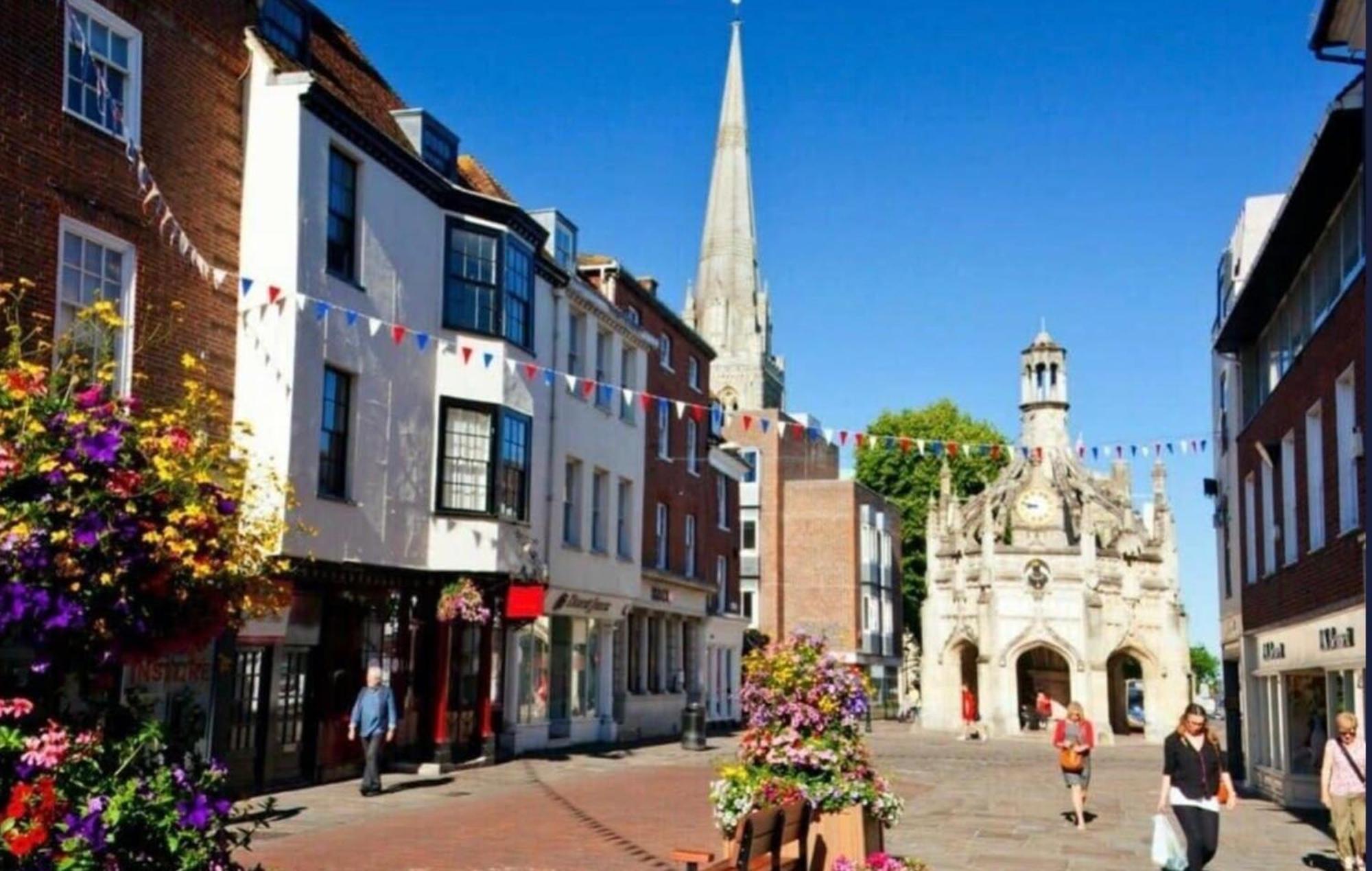 Luxury Georgian Home, Hot Tub, Sea View, Private Garden, Sleeps 6 Bognor Regis Eksteriør bilde